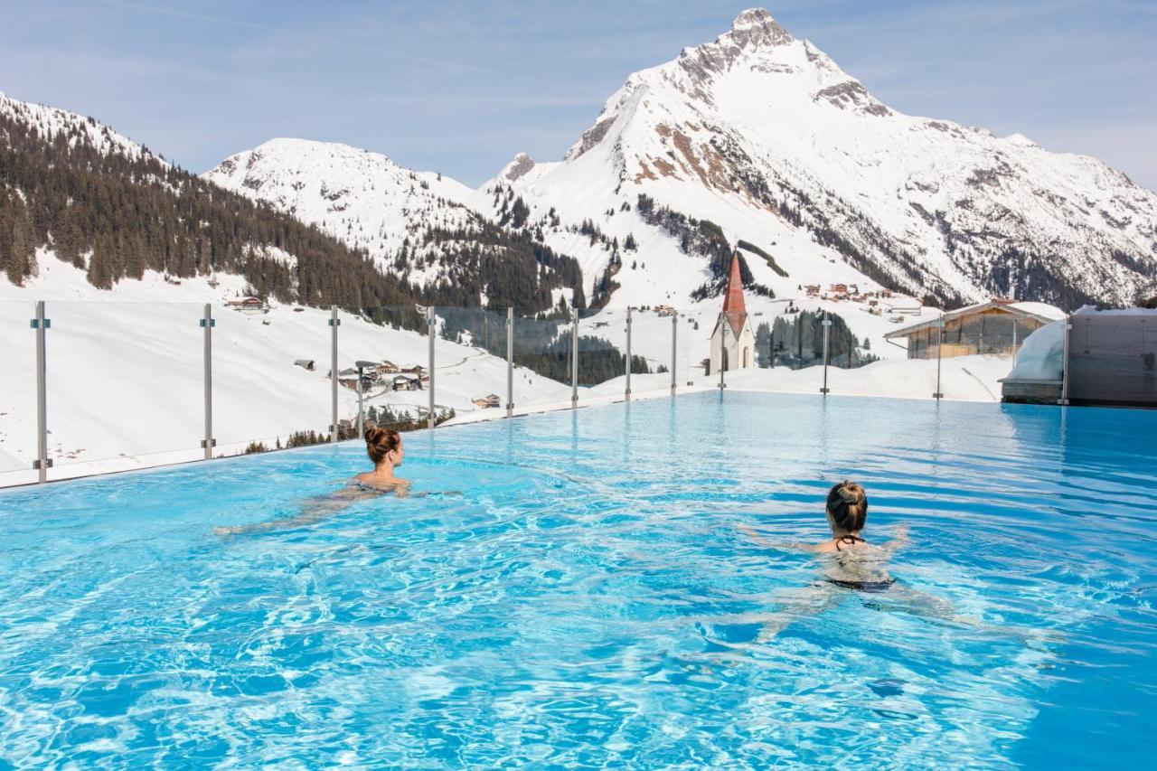 Alpenparks Hotel & Apartment Arlberg Warth Mit Pool Eksteriør bilde