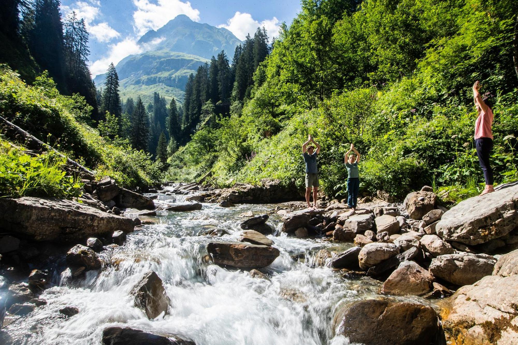 Alpenparks Hotel & Apartment Arlberg Warth Mit Pool Eksteriør bilde